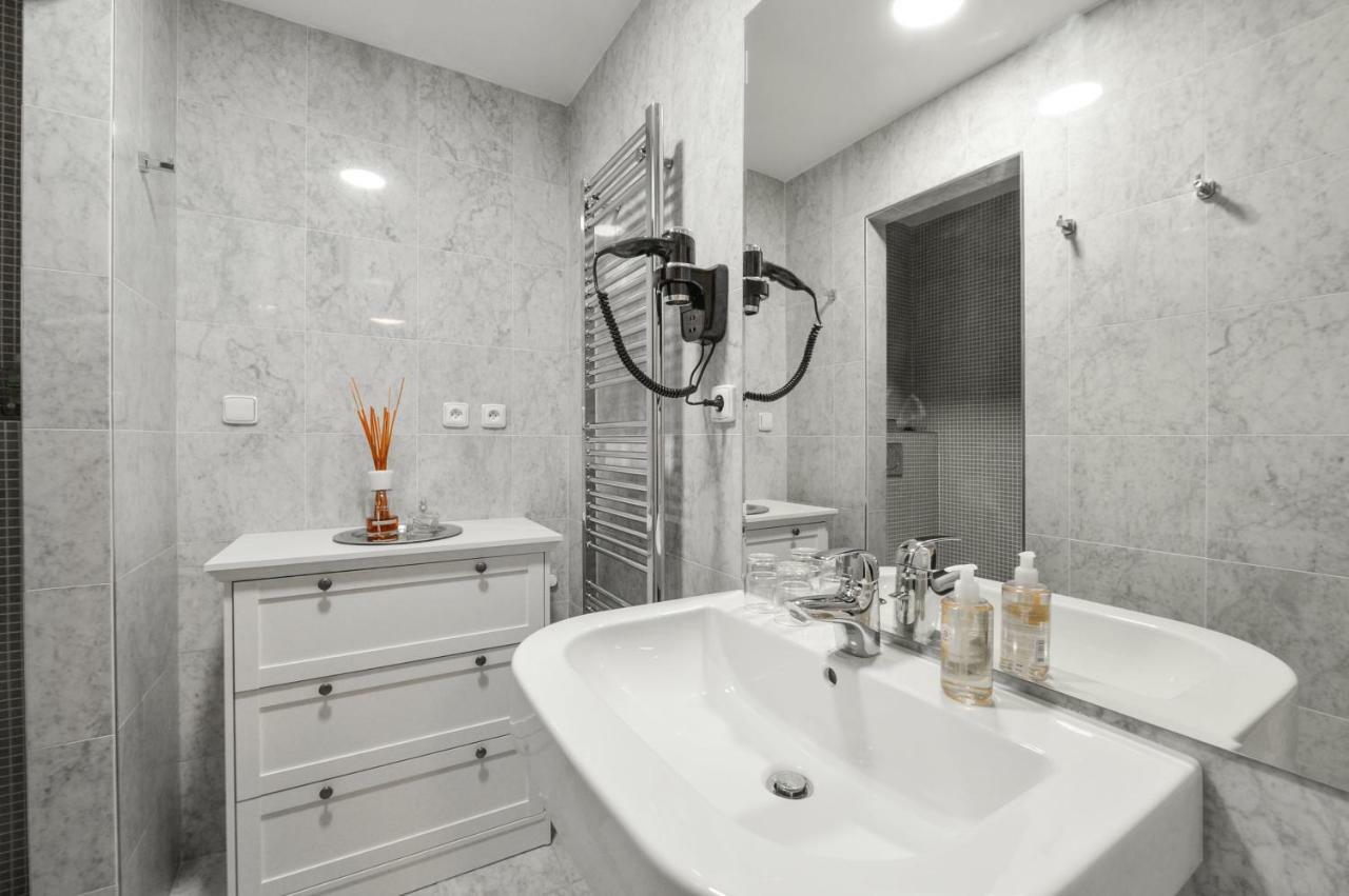 Romantic Apartment Prague Near Charles Bridge Екстер'єр фото