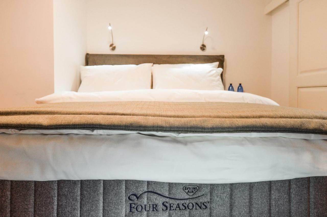 Romantic Apartment Prague Near Charles Bridge Екстер'єр фото